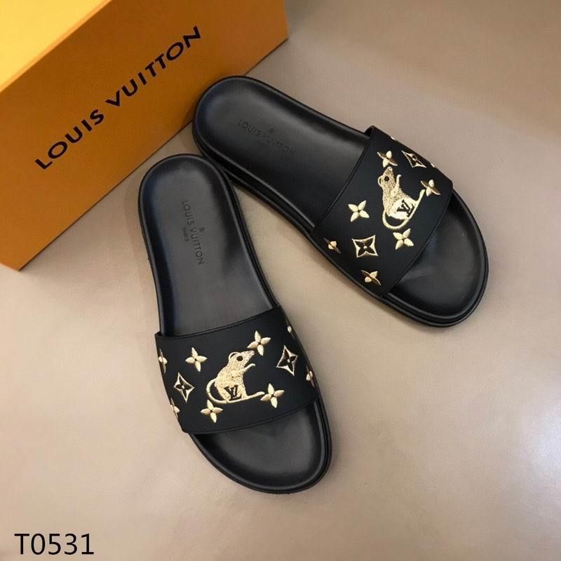 LV Women's Slippers 443